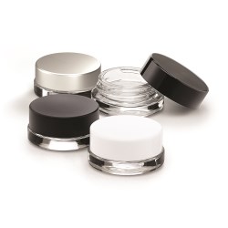 Qosmedix Expands Glass Packaging Collection with Recyclable Aluminum Caps